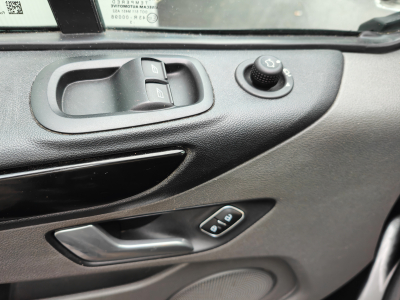 Ford Transit Custom 2.0 TDCI BOITE AUTO 3PLACES CAMERA CARPLAY CRUISE ATTELAGE