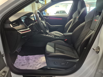 Skoda Octavia COMBI 2.0 TSI 265 RS DSG CANTON PANO CUIR NAVI