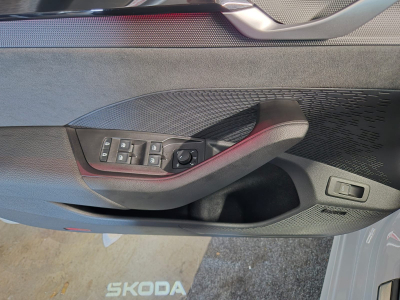 Skoda Octavia COMBI 2.0 TSI 265 RS DSG CANTON PANO CUIR NAVI