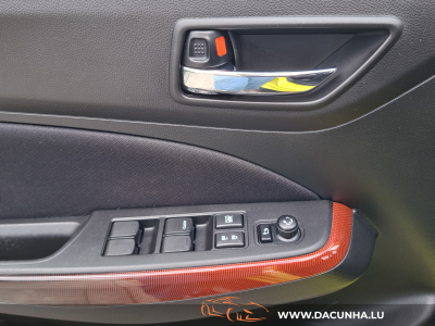 Suzuki Swift 1.4 SPORT, HYBRIDE, NAVI, LIGNES, CAMERA, 1 HAND