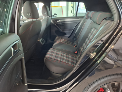Volkswagen Golf GTI 2.0 TSI 245 PERFORMANCE FACELIFT VIRTUAL COCKPIT LED NAVI 1 HAND