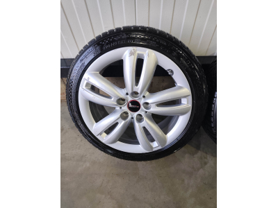 Jantes alu + Pneus hiver 17