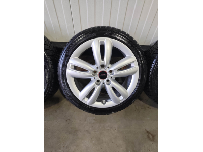 Jantes alu + Pneus hiver 17