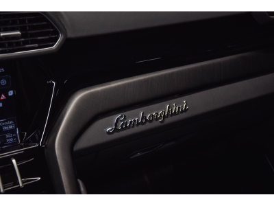 Lamborghini Urus V8 AKRAPOVIC - GRIGIO KERES