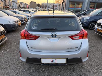 Toyota Auris 1.8 Hybrid