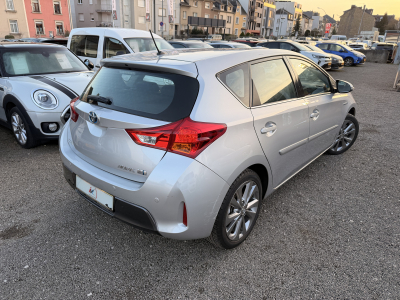 Toyota Auris 1.8 Hybrid