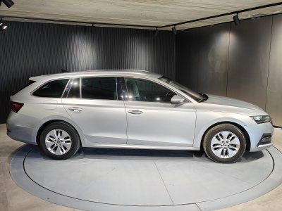 Skoda Octavia 2.0 TDI DSG CARPLAY GPS CAMERA LED SIEGES CHAUFF