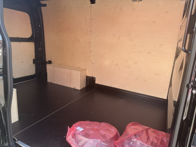 Renault Master 150 AT9 L2H2 NAVY/AHK/Kamera/Holz