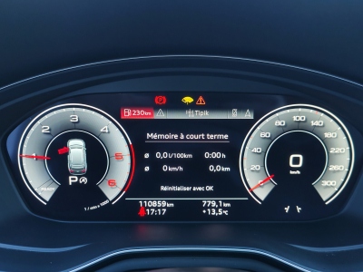 Audi A4 30 TDI S-LINE S-TRONIC CARPLAY GPS CUIR LED