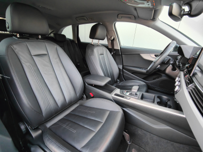 Audi A4 30 TDI S-LINE S-TRONIC CARPLAY GPS CUIR LED