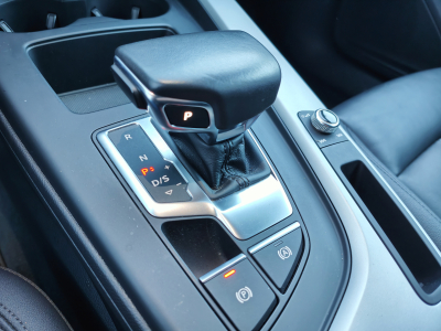 Audi A4 30 TDI S-LINE S-TRONIC CARPLAY GPS CUIR LED