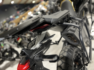 Zontes 703 F BLACK/GOLD 19