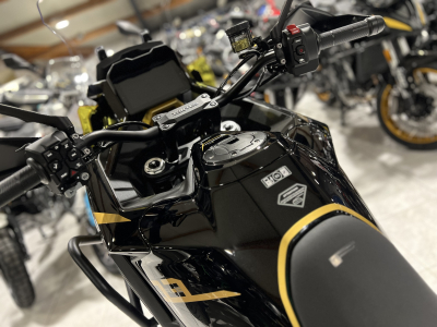 Zontes 703 F BLACK/GOLD 19