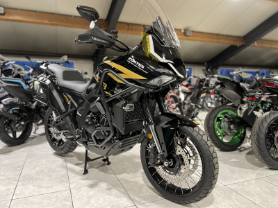 Zontes 703 F BLACK/GOLD 19