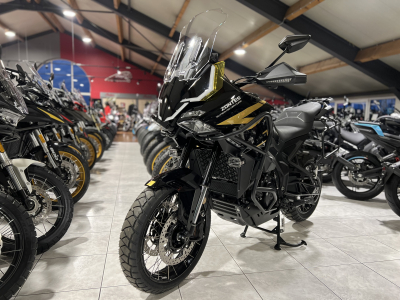 Zontes 703 F BLACK/GOLD 19