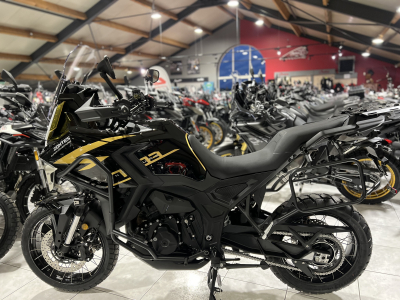 Zontes 703 F BLACK/GOLD 19