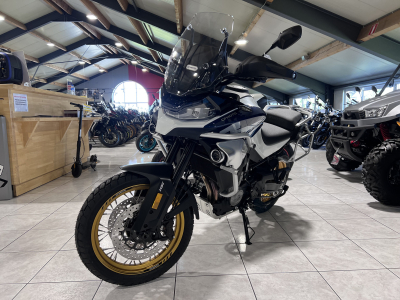 CF Moto 800 MT EXPLORER