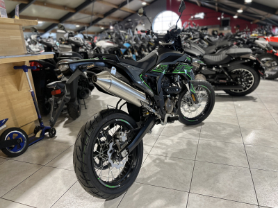 KL Motorcycle KXE Motard 125  SM ABS