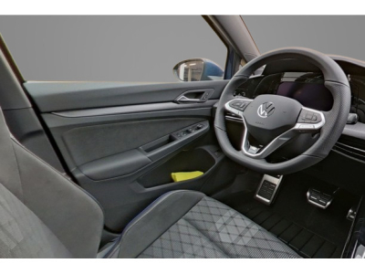 Volkswagen Golf 1.5 eTSI mHEV 150 DSG R-Line