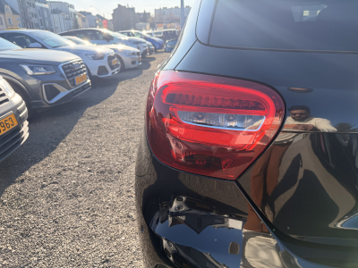 Mercedes-Benz A 180 d AMG line