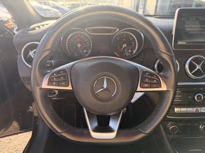 Mercedes-Benz A 180 d AMG line