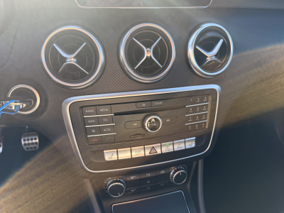 Mercedes-Benz A 180 d AMG line