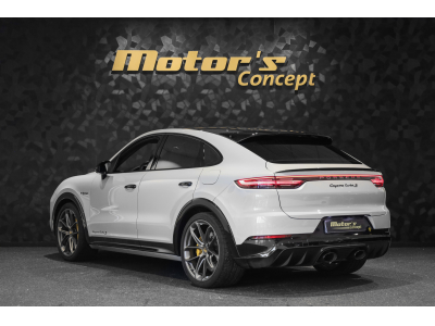 Porsche Cayenne Turbo S Coupé E-Hybrid