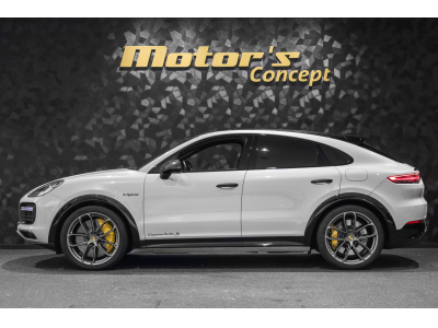 Porsche Cayenne Turbo S Coupé E-Hybrid