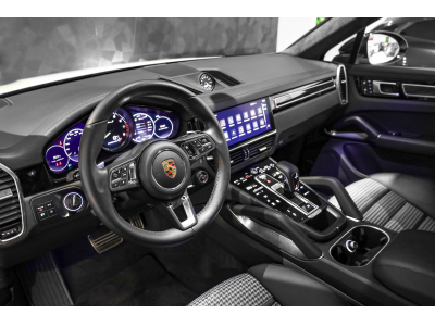 Porsche Cayenne Turbo S Coupé E-Hybrid