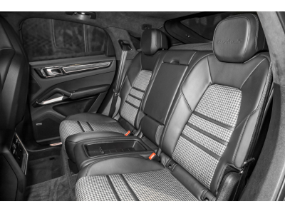 Porsche Cayenne Turbo S Coupé E-Hybrid