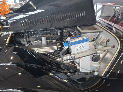 Morgan Plus 8 SPORT BLACK 4.8 V8 BMW 367HP, 1 HAND