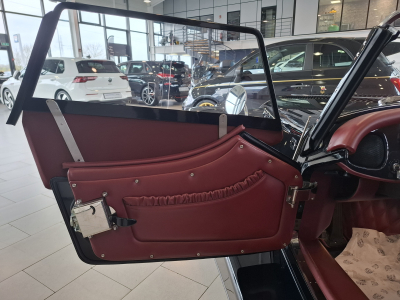 Morgan Plus 8 SPORT BLACK 4.8 V8 BMW 367HP, 1 HAND