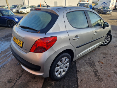 Peugeot 207 1.4 88 CV  Pack Clim