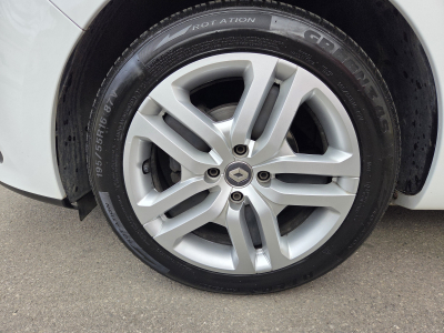 Renault Clio IV 1.2 16V Estate Garantie 12 Mois