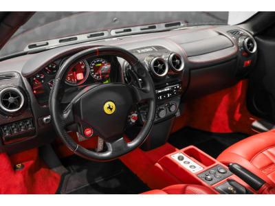 Ferrari F430 Coupé - GRIGIO SILVERSTONE / ROSSO