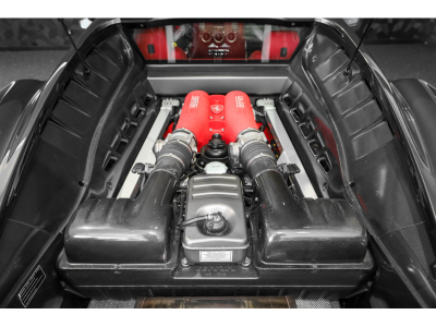 Ferrari F430 Coupé - GRIGIO SILVERSTONE / ROSSO