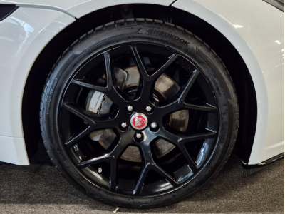 Jaguar F-Type 3.0 V6 P-340 COUPE R-DYNAMIC MERIDIAN PANO CUIR NAVI 1 HAND