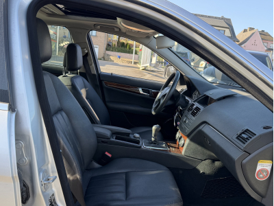 Mercedes-Benz C 220 CDI ELEGANCE AUTO PANO CUIR NAVI