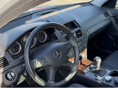 Mercedes-Benz C 220 CDI ELEGANCE AUTO PANO CUIR NAVI