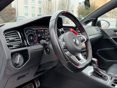 Volkswagen Golf VII Lim. GTI TCR Start-Stopp 350 PS/Pano/