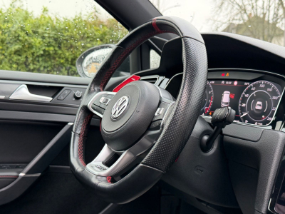 Volkswagen Golf VII Lim. GTI TCR Start-Stopp 350 PS/Pano/