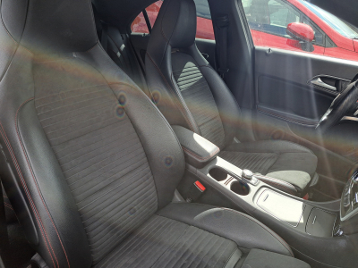 Mercedes-Benz CLA 200 D 7G-DCT COUPE AMG-LINE