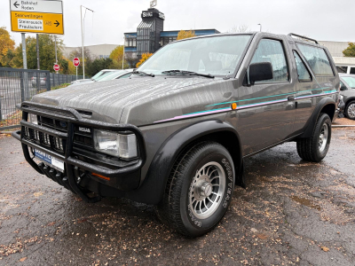 Nissan Terrano 2.4 Prestige/ H KENNZEICHEN /