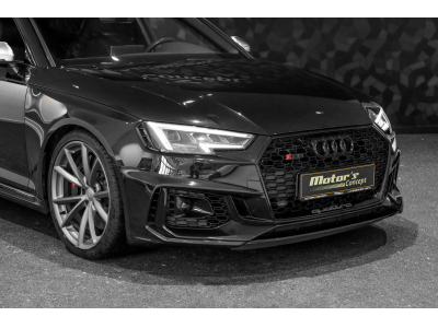 Audi RS4 AVANT 2.9 V6 QUATTRO