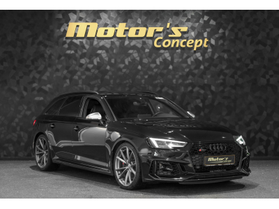 Audi RS4 AVANT 2.9 V6 QUATTRO