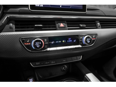 Audi RS4 AVANT 2.9 V6 QUATTRO