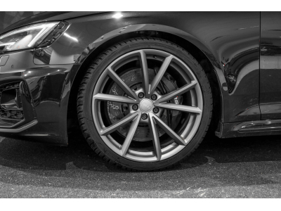 Audi RS4 AVANT 2.9 V6 QUATTRO