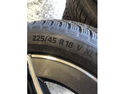 Jantes alu + Pneus hiver 18