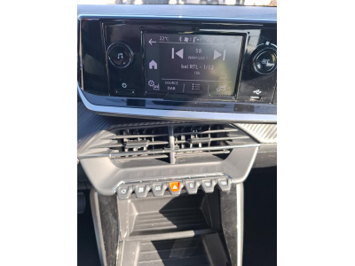 Peugeot 208 1.2 Pute Tech 75 Like