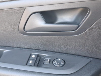 Peugeot 208 1.2 Pute Tech 75 Like